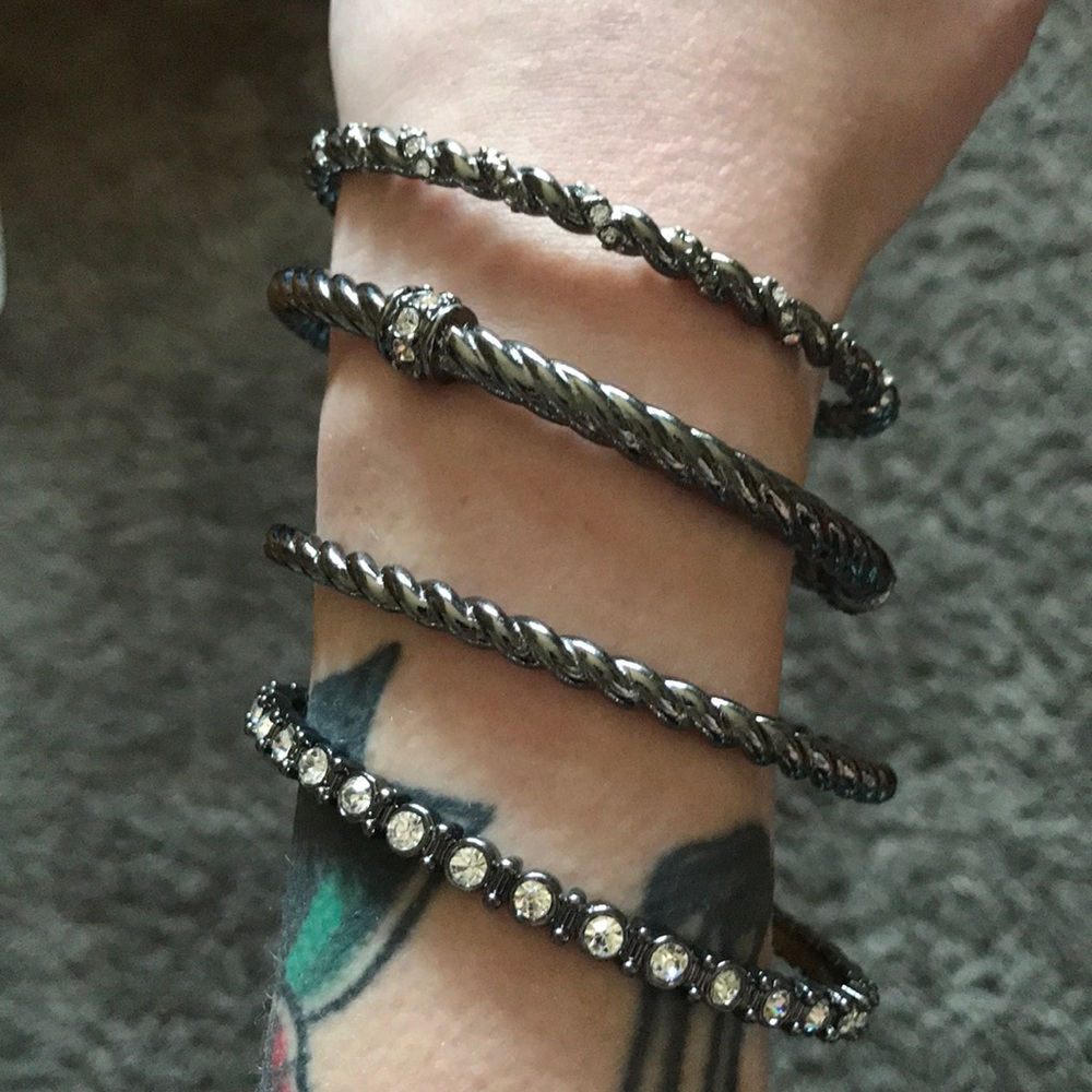 Premier bracelets
